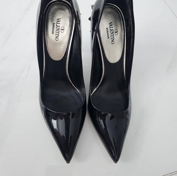 Authentic Valentino Black Patent Leather Pumps Size 37 - Picture 6 of 6